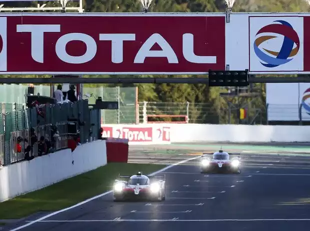 Kazuki Nakajima, Fernando Alonso Titel-Bild zur News: Kazuki Nakajima, Fernando Alonso