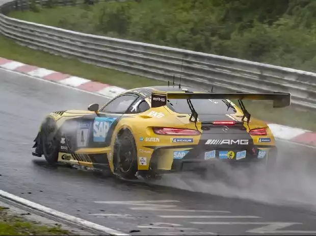 Dirk Müller, Maro Engel, Adam Christodoulou, Manuel Metzger Titel-Bild zur News: Dirk Müller, Maro Engel, Adam Christodoulou, Manuel Metzger
