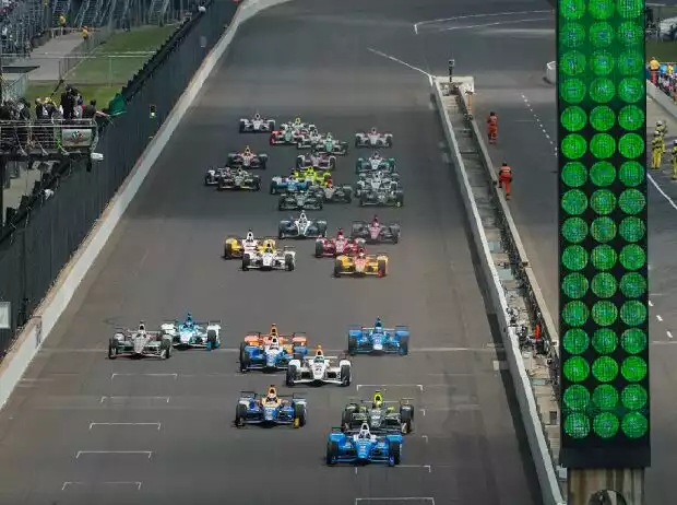 Indy 500, Start Titel-Bild zur News: Indy 500, Start