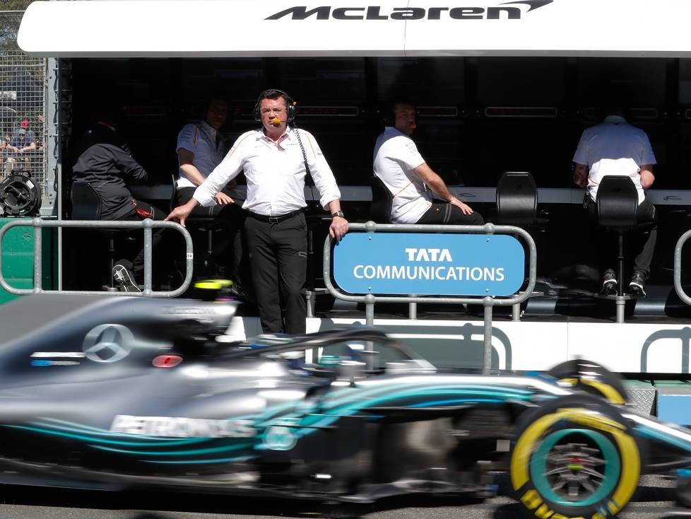 Eric Boullier, Valtteri Bottas