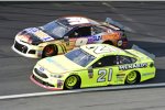 Paul Menard (Wood) und Chase Elliott (Hendrick) 