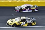 William Byron (Hendrick) und Aric Almirola (Stewart-Haas) 