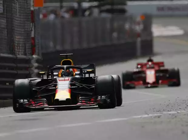 Daniel Ricciardo, Sebastian Vettel Titel-Bild zur News: Daniel Ricciardo, Sebastian Vettel