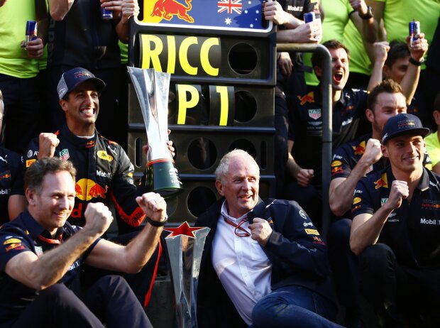 Daniel Ricciardo, Christian Horner, Max Verstappen Daniel Ricciardo, Christian Horner, Max Verstappen