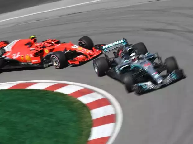 Lewis Hamilton, Kimi Räikkönen Titel-Bild zur News: Lewis Hamilton, Kimi Räikkönen