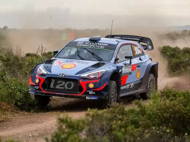 Nicolas Gilsoul, Thierry Neuville Titel-Bild zur News: Nicolas Gilsoul, Thierry Neuville