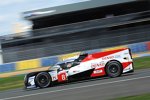 Kazuki Nakajima (Toyota) und Fernando Alonso (Toyota) 