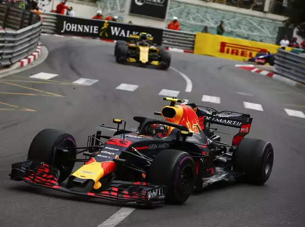Titel-Bild zur News: Max Verstappen, Carlos Sainz