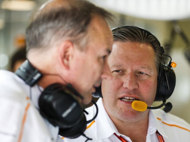 Jonathan Neale, Zak Brown Jonathan Neale, Zak Brown