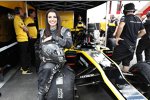 Aseel Al Hamad (Saudi-Arabien) vor ihrer Demorunde mit dem Renault E20