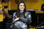 Aseel Al Hamad (Saudi-Arabien) vor ihrer Demorunde mit dem Renault E20