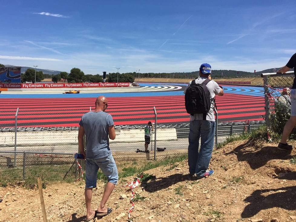 Fans in Le Castellet