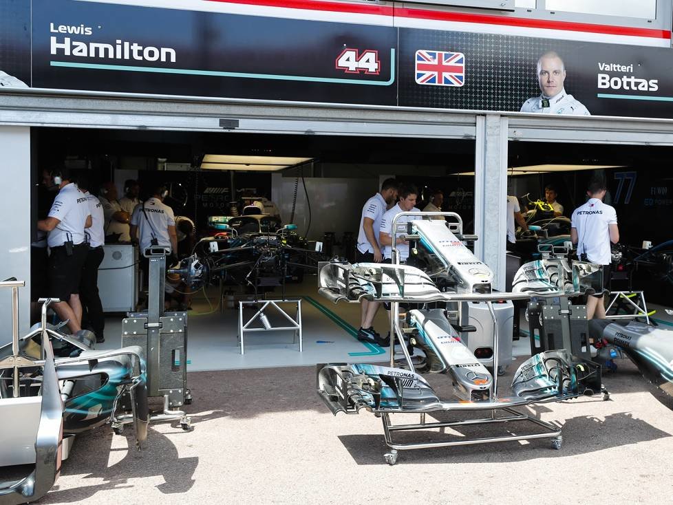 Mercedes-Box