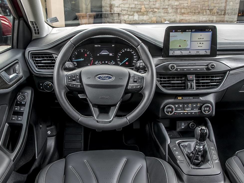 Cockpit des Ford Focus 2018