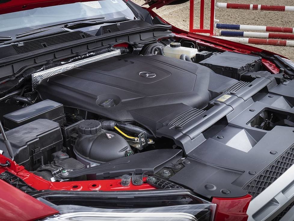 Sechszylinder-Turbodiesel des Mercedes-Benz X350d 2018