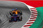 Brendon Hartley (Toro Rosso) und Fernando Alonso (McLaren) 