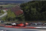 Lewis Hamilton (Mercedes) und Kimi Räikkönen (Ferrari) 