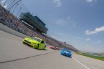 Pace-Laps: Paul Menard (Wood) und Ryan Blaney (Penske) 