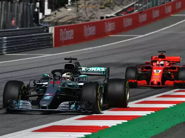 Lewis Hamilton, Sebastian Vettel Titel-Bild zur News: Lewis Hamilton, Sebastian Vettel