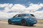 Prototyp des Mercedes-Benz EQC auf Erprobungsfahrt 