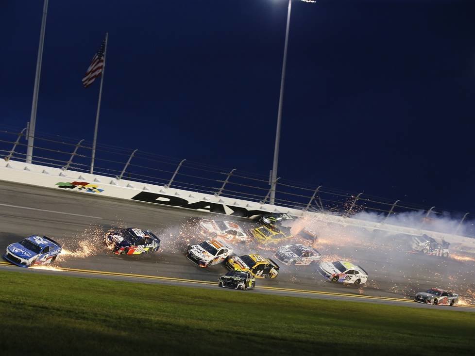 Big One: Massencrash in Daytona