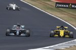 Lewis Hamilton (Mercedes) und Carlos Sainz (Renault) 