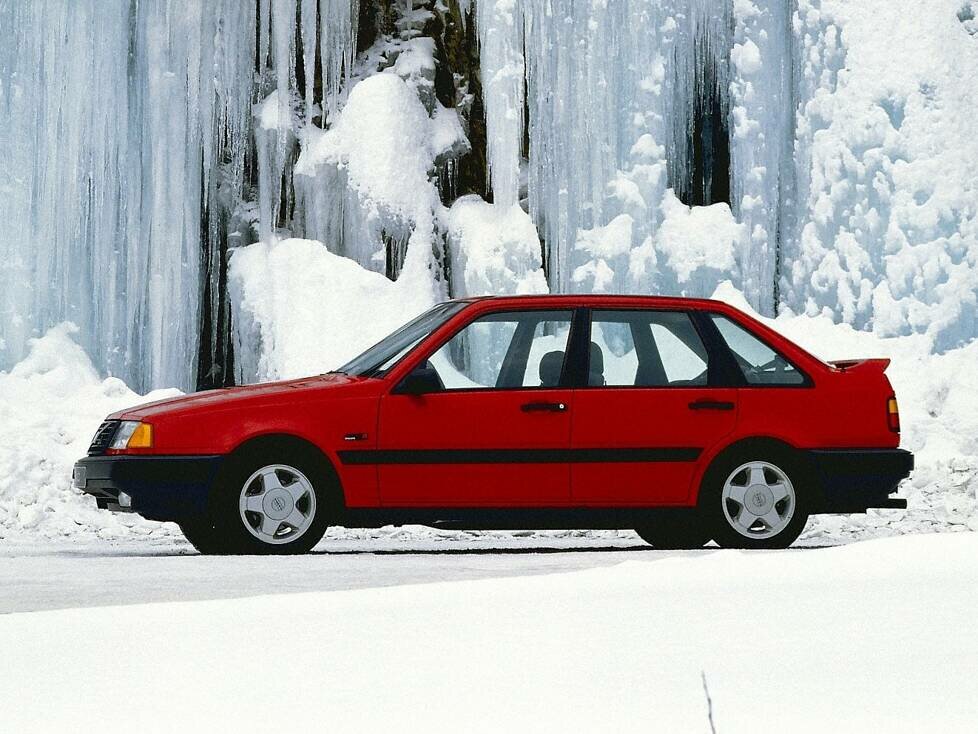 Volvo 440 (1988)