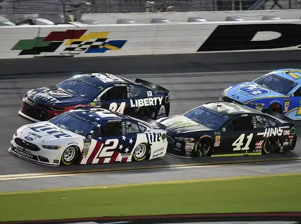 Brad Keselowski, William Byron, Kurt Busch, Ricky Stenhouse Titel-Bild zur News: Brad Keselowski, William Byron, Kurt Busch, Ricky Stenhouse