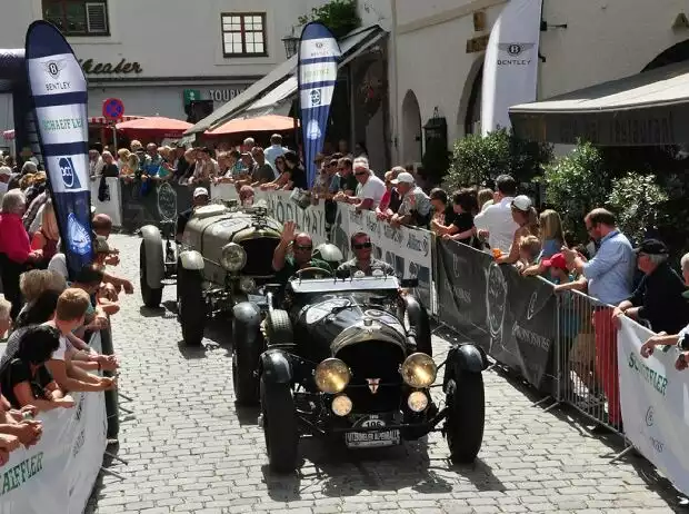 Zieleinlauf Alpenrallye Kitzbühel 2018 Titel-Bild zur News: Zieleinlauf Alpenrallye Kitzbühel 2018
