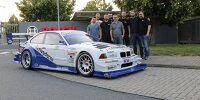 Bild zum Inhalt: BMW 320 Judd V8: Georg Plasas Legende vor Comeback