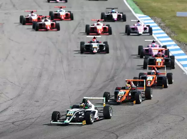 Formel 4 Titel-Bild zur News: Formel 4