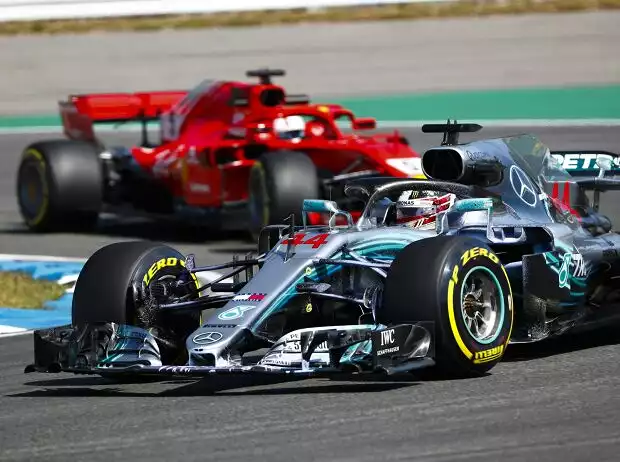 Lewis Hamilton, Sebastian Vettel Titel-Bild zur News: Lewis Hamilton, Sebastian Vettel