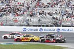 Joey Logano (Penske), Paul Menard (Wood) und Clint Bowyer (Stewart-Haas) 