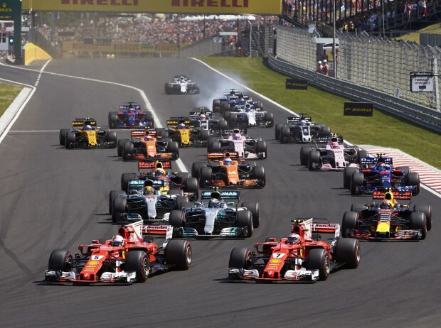 Sebastian Vettel, Kimi Räikkönen Sebastian Vettel, Kimi Räikkönen