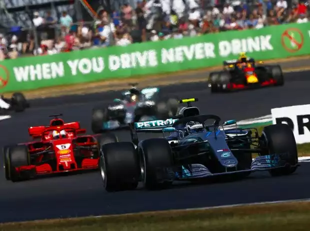 Valtteri Bottas, Sebastian Vettel, Lewis Hamilton Titel-Bild zur News: Valtteri Bottas, Sebastian Vettel, Lewis Hamilton