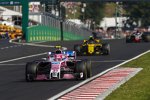 Esteban Ocon (Force India), Carlos Sainz (Renault) und Romain Grosjean (Haas) 