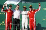 Sebastian Vettel (Ferrari), Lewis Hamilton (Mercedes) und Kimi Räikkönen (Ferrari) 