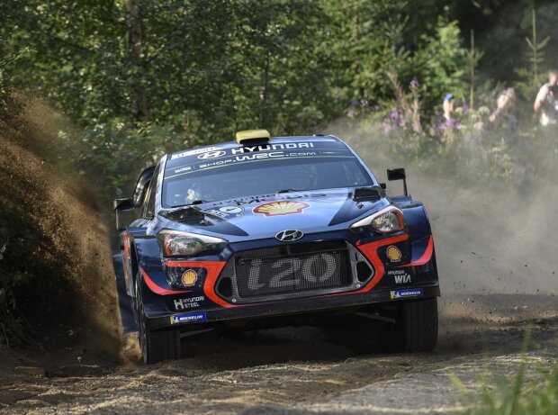 Andreas Mikkelsen Andreas Mikkelsen