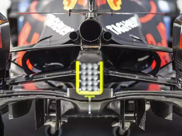 Red Bull RB14, Auspuff Titel-Bild zur News: Red Bull RB14, Auspuff