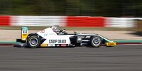 Bild zum Inhalt: Formel 4 Nürburgring: Lirim Zendeli feiert Start-Ziel-Sieg
