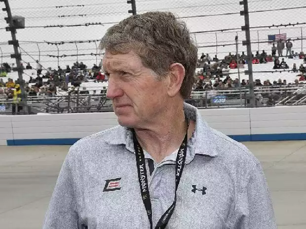 Bill Elliott Titel-Bild zur News: Bill Elliott