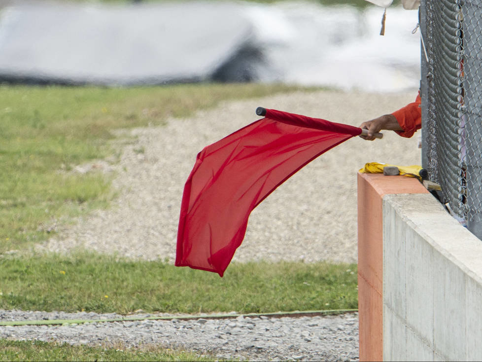 Rote Flagge: Abbruch