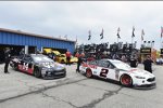 Brad Keselowski (Penske), Clint Bowyer (Stewart-Haas) und Joey Logano (Penske) 