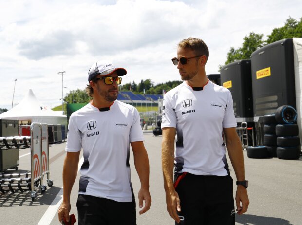 Titel-Bild zur News: Jenson Button, Fernando Alonso