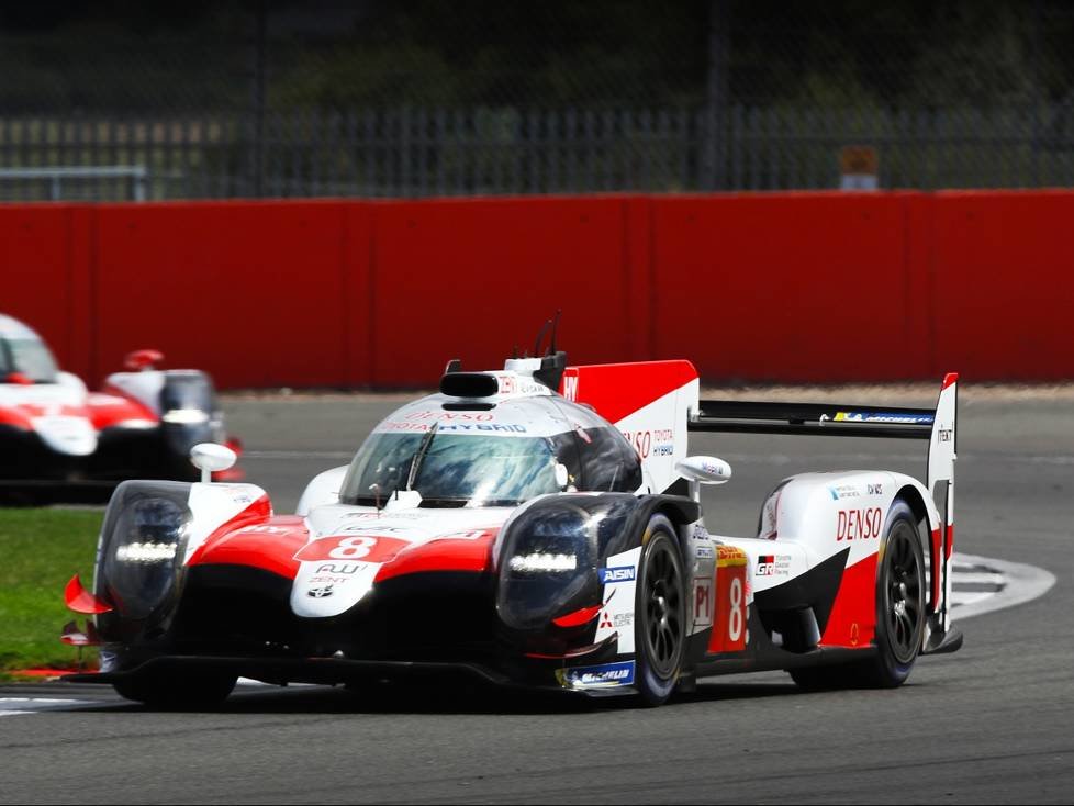 Kazuki Nakajima, Fernando Alonso