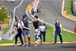 Lance Stroll (Williams) und Formel-2-Pilot Nyck de Vries 