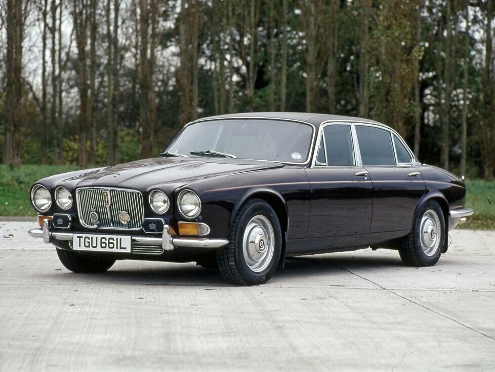 Queen Mum's Jaguar XJ12 S1 Vanden Plas Saloon von 1973