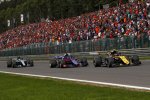 Carlos Sainz (Renault) und Brendon Hartley (Toro Rosso) 