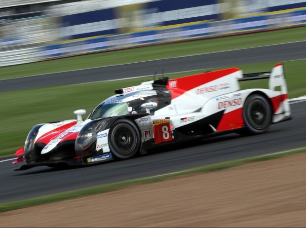 Kazuki Nakajima, Fernando Alonso