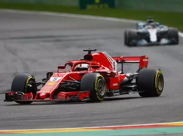 Titel-Bild zur News: Sebastian Vettel, Lewis Hamilton